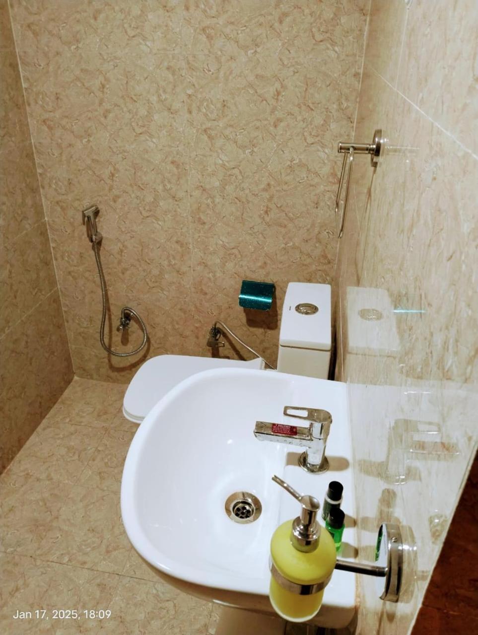 Hotel Abhinandan Ayodhya 외부 사진