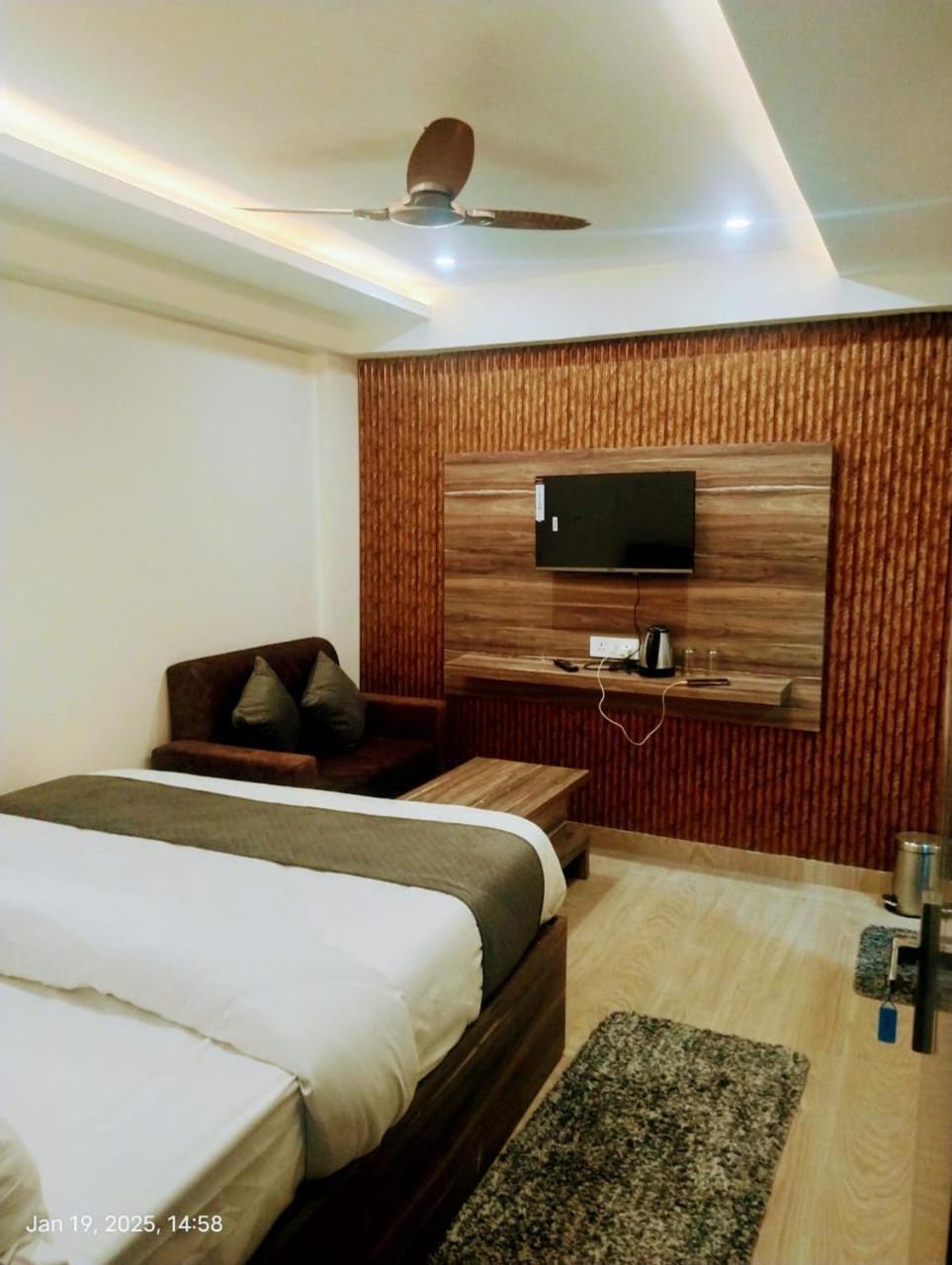 Hotel Abhinandan Ayodhya 외부 사진